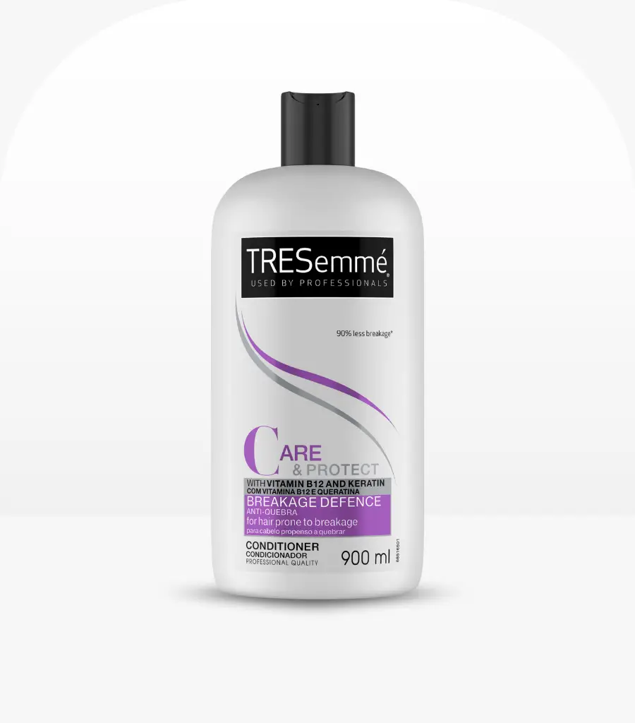 Tresemme Breakage Defence Conditioner 900ml bottle for weak and brittle hair